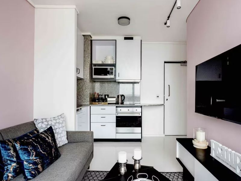Micro apartment in sea point - Photo 2