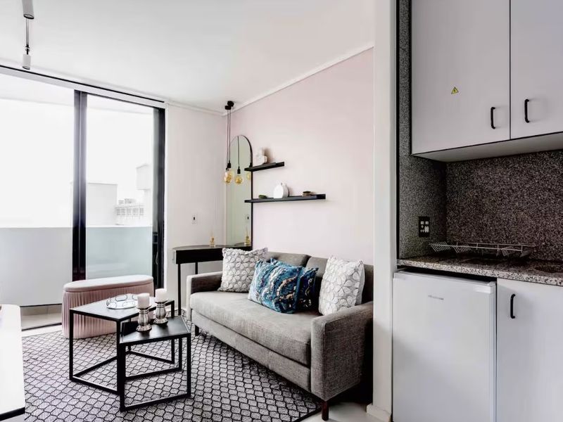 Micro apartment in sea point - Photo 4