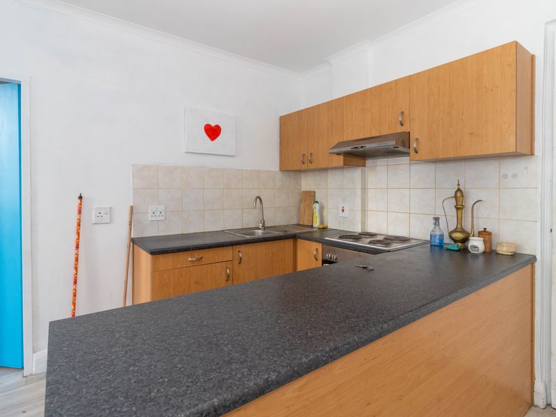 Modern 2 Bedroom Apartment in The Square , City Centre - Photo 9