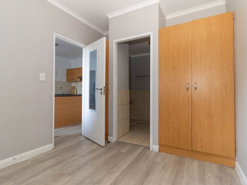 Modern 2 Bedroom Apartment in The Square , City Centre - Photo 4