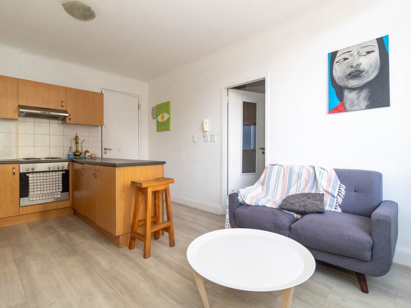 Modern 2 Bedroom Apartment in The Square , City Centre - Photo 3