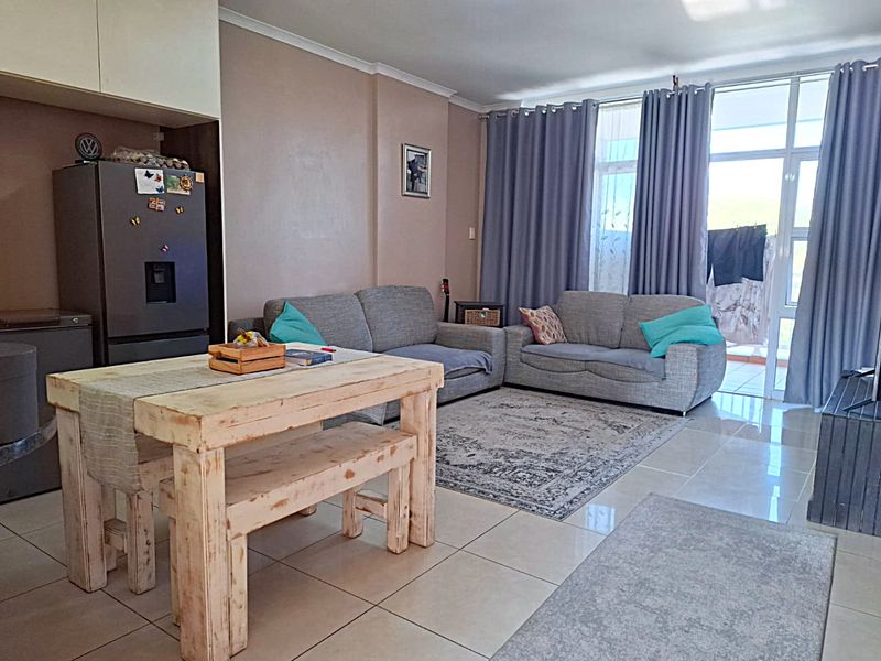 2 Bedroom Apartment in Westbrook Village - Photo 3