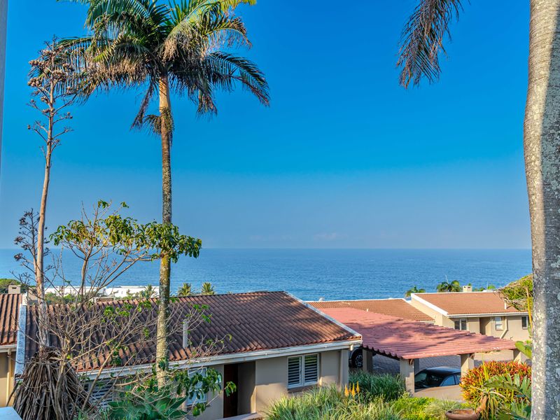 Stylish 2-Bedroom Apartment with Partial Sea Views - Photo 1