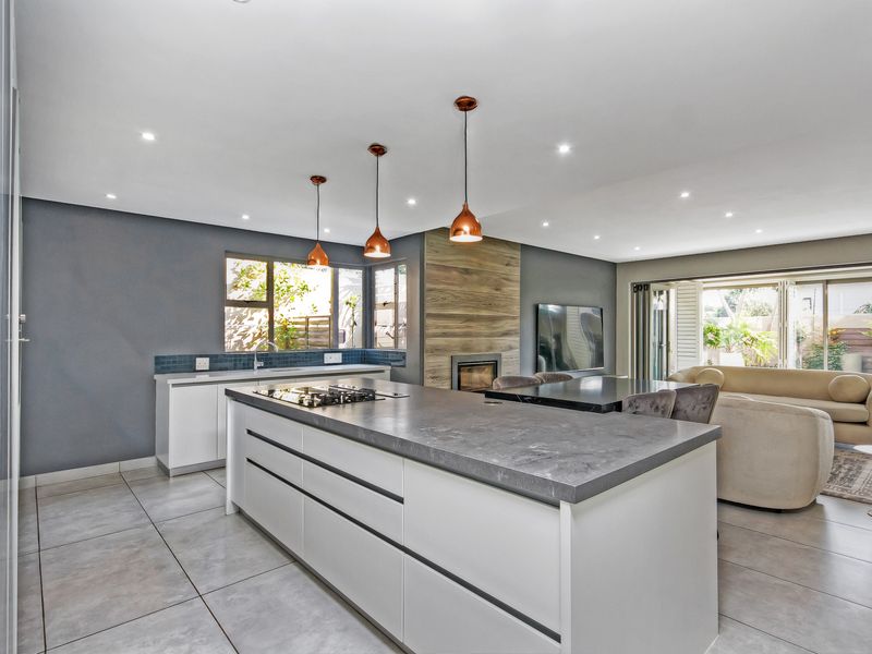 6 ENSUITE furnished masterpiece in Morningside - Photo 3