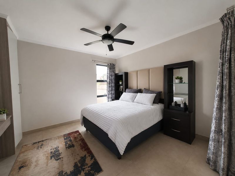 Modern 2-Bedroom Gem in a Secure Complex! - Photo 5