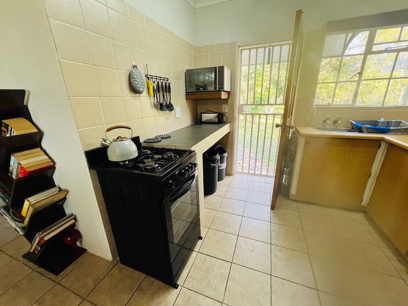 2 Bedroom Apartment to Let on Cairn Road - Photo 5