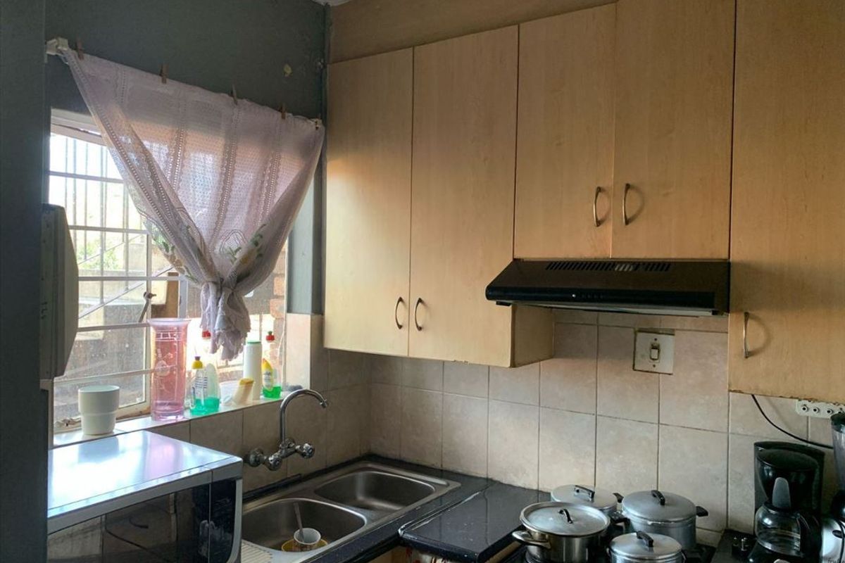 2 Bedroom Apartment for the investor or small family - Photo 2