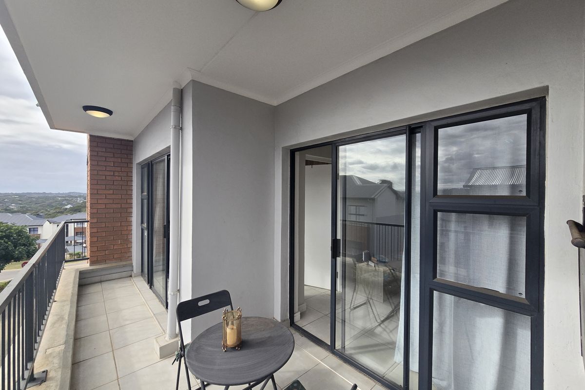 FIRST FLOOR APARTMENT-SOLE MANDATE - Photo 2