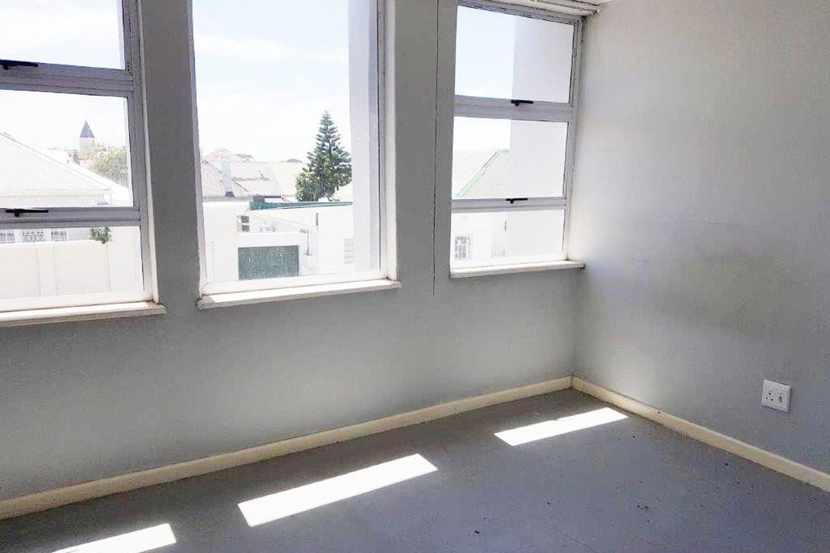 RICHMOND HILL 1 BED 1 BATH APARTMENT FOR RENT - Photo 3