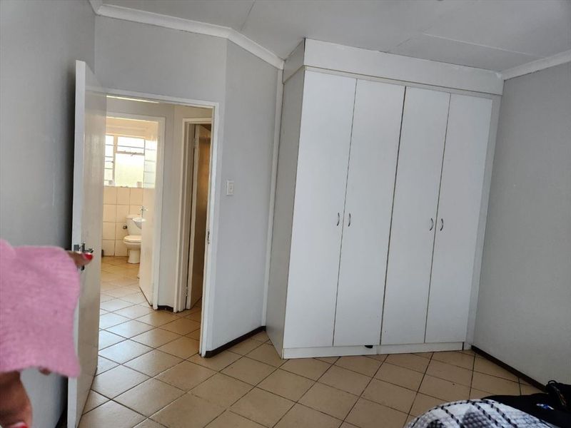 Two Bedroom Apartment for sale - Photo 5