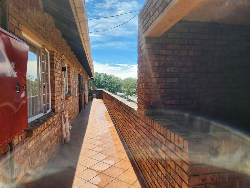 Two Bedroom Apartment for sale - Photo 6