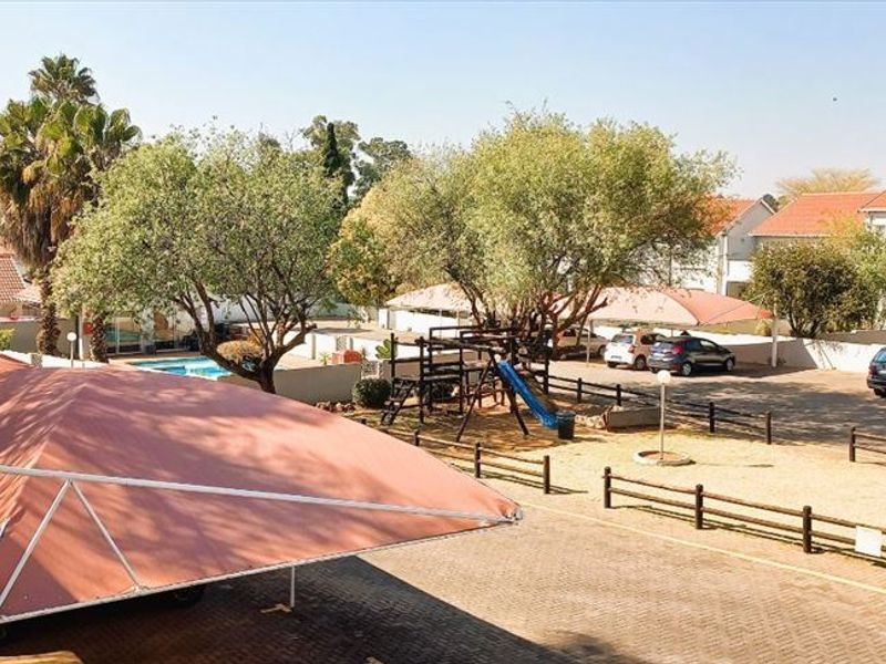 1st Floor Townhouse in the beautiful suburb of Glen Marais.  Family friendly with pool and playpark. - Photo 8