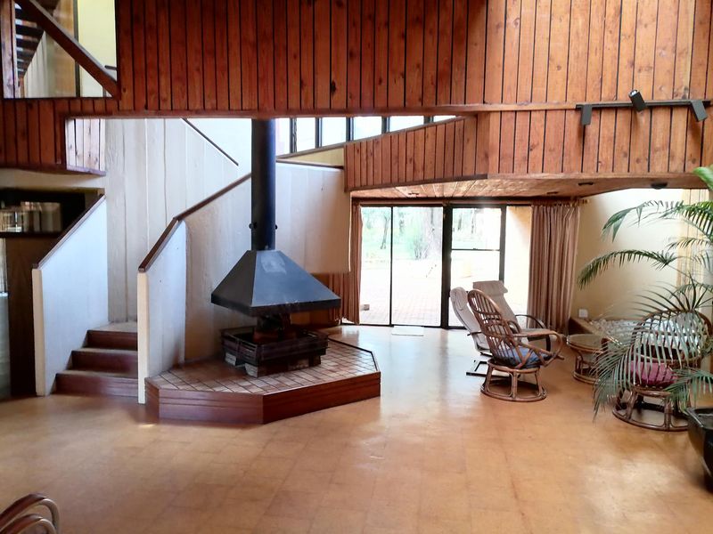 Magnificent Lifestyle with Multiple Dwellings, Tennis Court, Sauna & Guest House Opportunity! - Photo 5