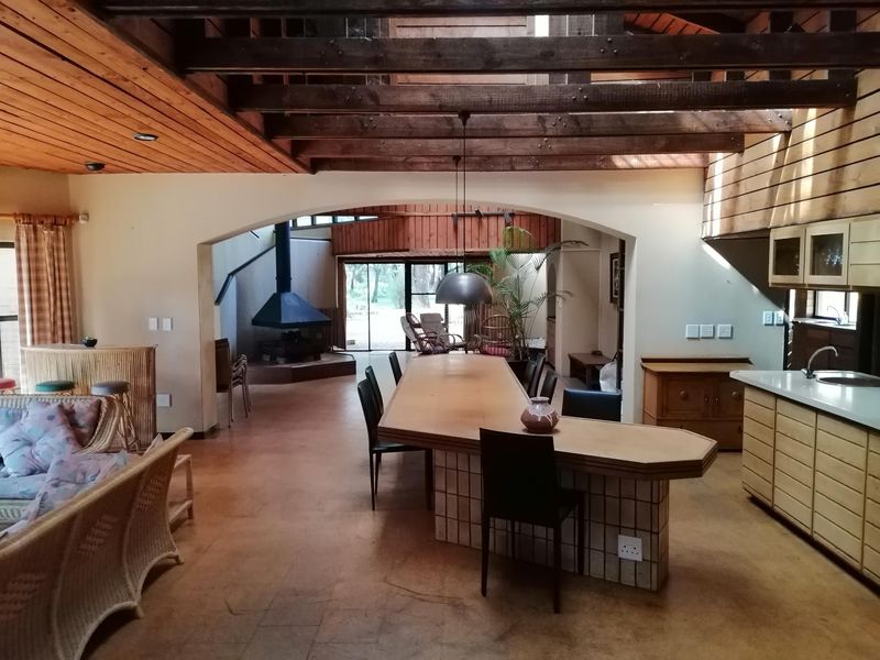 Magnificent Lifestyle with Multiple Dwellings, Tennis Court, Sauna & Guest House Opportunity! - Photo 7