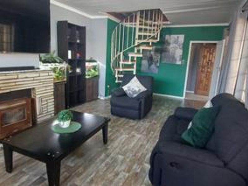 Exceptional Home in Prime Location! - Photo 8