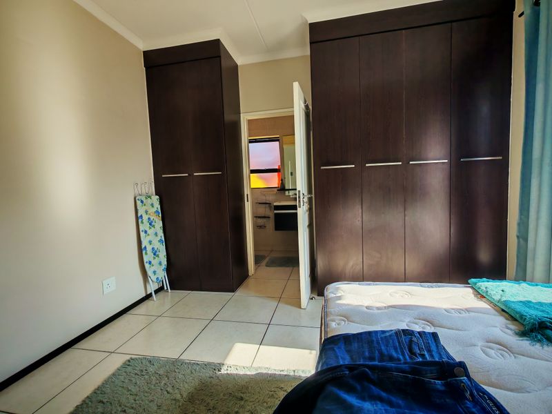 2 BED GARDEN APARTMENT - Photo 10