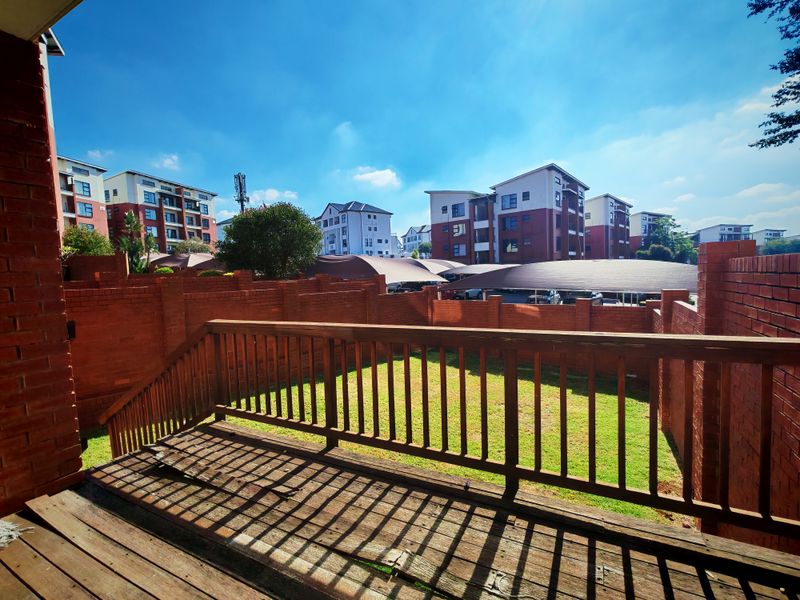 2 BED GARDEN APARTMENT - Photo 6