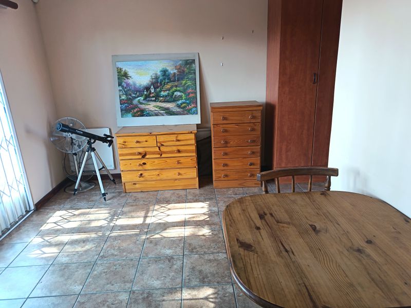 Two houses for the price of one in Henley on Klip - Photo 7