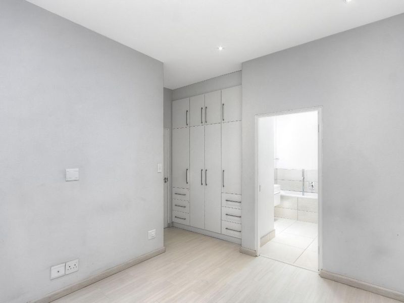 2 Bed Sandton Beauty !!! - Photo 10