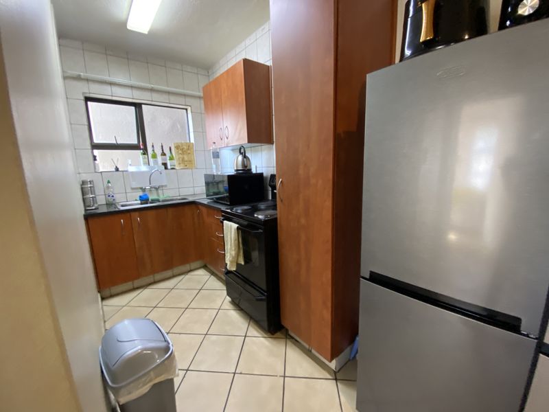 2 BEDROOM APARTMENT TO LET - Photo 4