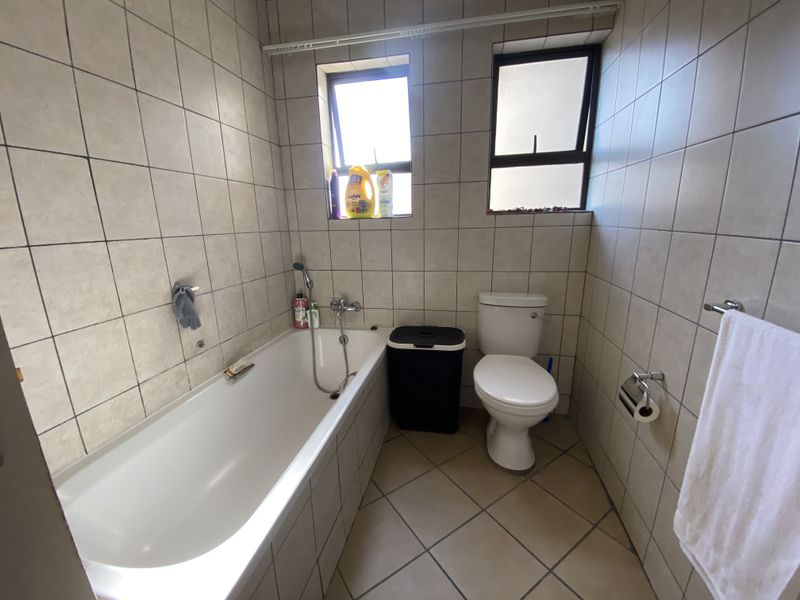 2 BEDROOM APARTMENT TO LET - Photo 10