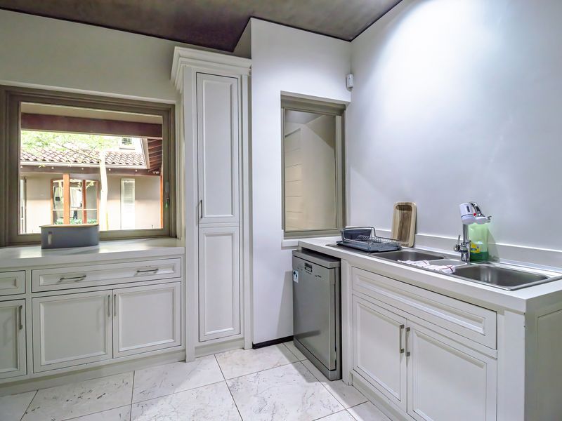 6 Bedroom En-suite Luxury House for Sale. - Photo 7