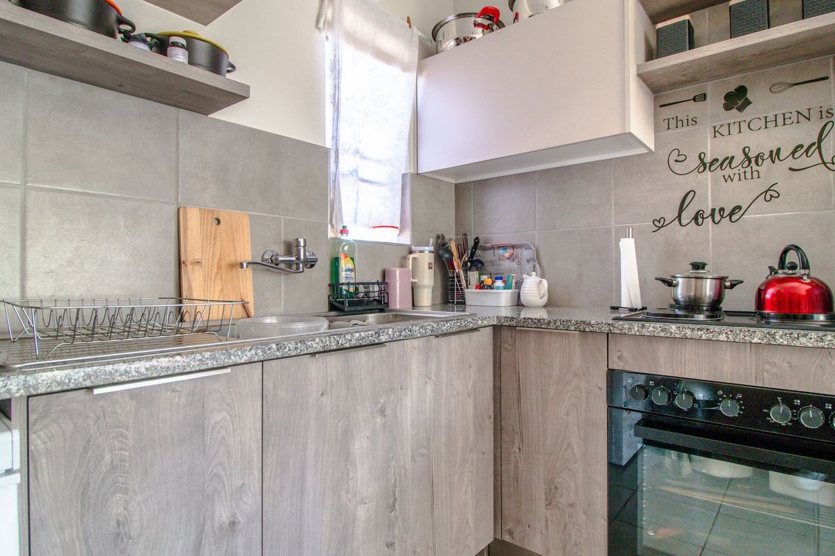 2 bedroom apartment at Pretoria North - Photo 5