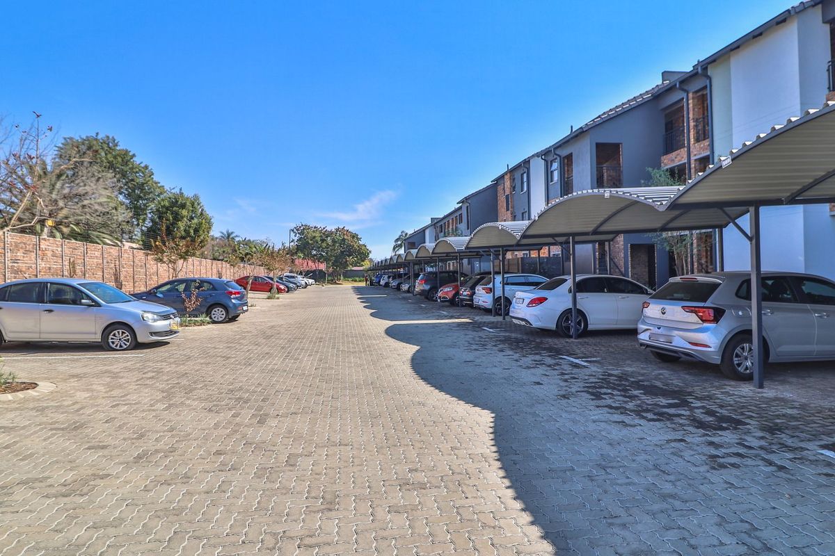 2 bedroom apartment at Pretoria North - Photo 2