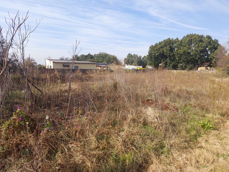 Prime 3700sqm Property with Exceptional Exposure - Photo 4
