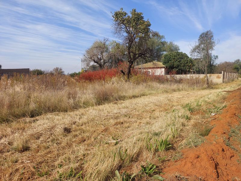 Prime 3700sqm Property with Exceptional Exposure - Photo 10