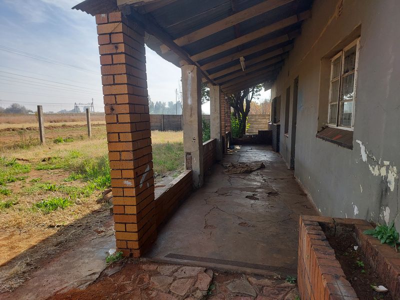 Prime 3700sqm Property with Exceptional Exposure - Photo 8