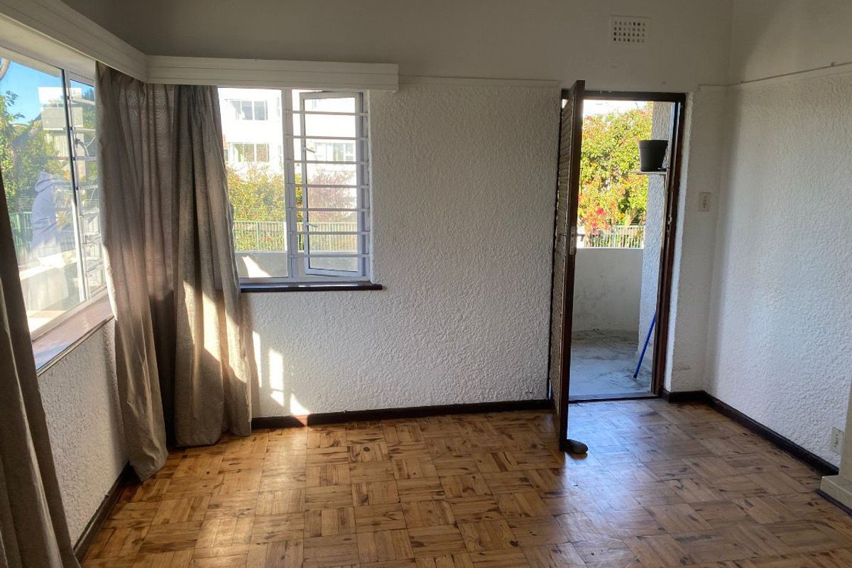 Two Bedroom 1 bathroom North facing unit with a balcony in the heart of Rondebosch - Photo 3