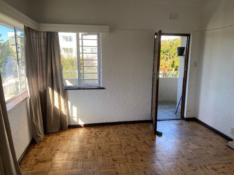 Two Bedroom 1 bathroom North facing unit with a balcony in the heart of Rondebosch - Photo 3
