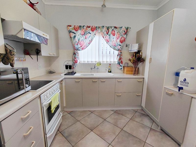 FERNGLEN KRAGGA KAMMA RETIREMENT VILLAGE 2 BED 2 BATH TOWNHOUSE WITH SINGLE GARAGE FOR RENT - Photo 3