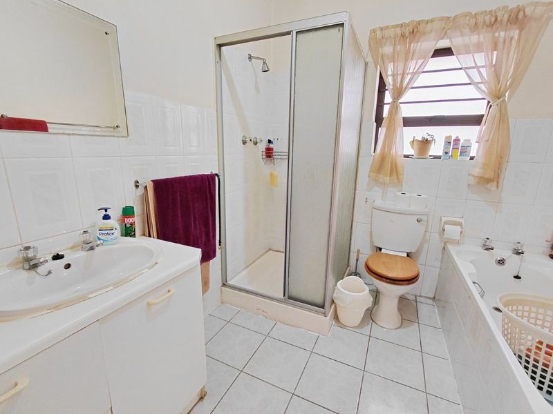 FERNGLEN KRAGGA KAMMA RETIREMENT VILLAGE 2 BED 2 BATH TOWNHOUSE WITH SINGLE GARAGE FOR RENT - Photo 9