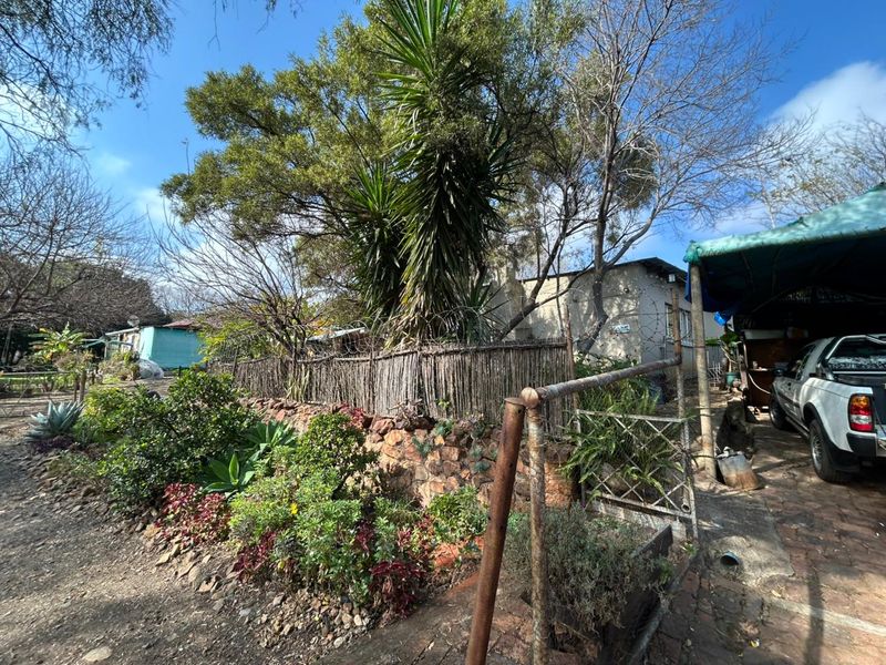 Charming 2-Bedroom Farm Flat — Just Outside Hartbeespoort - Photo 1