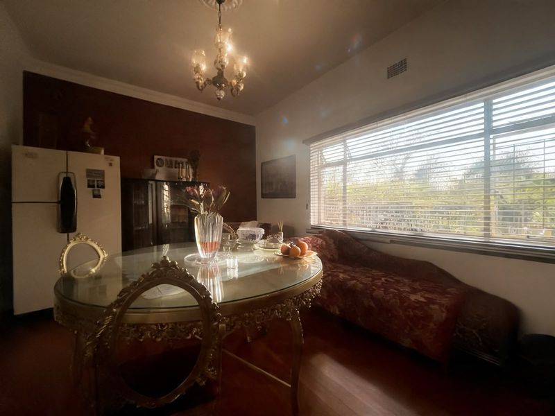 Immaculate Family Home in Dalview - Photo 10