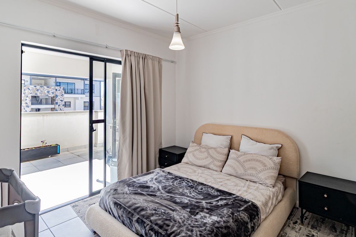Prime Investment Opportunity – 2 Bedroom Apartment at The Whisken Carlswald A H Midrand - Photo 4
