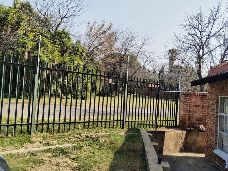 3 Bedroom House to Rent @ Edenvale Illiondale - Photo 6