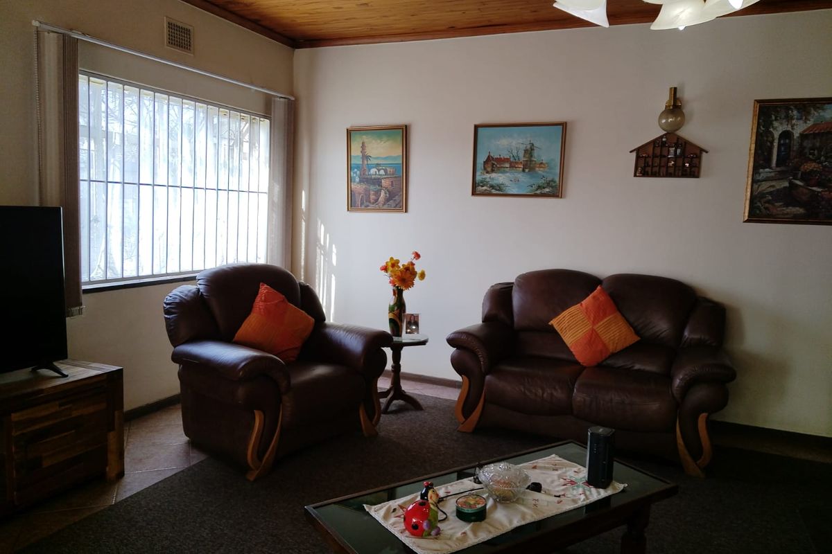 Spacious 3-Bedroom Family Home in Kempton Park Ext 4 - Photo 5