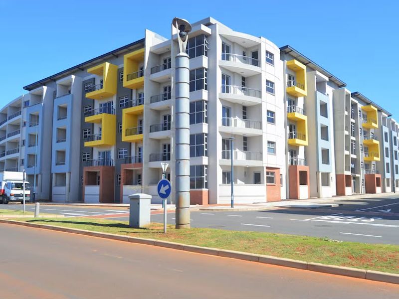 Modern 2-Bedroom Apartment for Sale in Central Park, Umhlanga - Photo 1