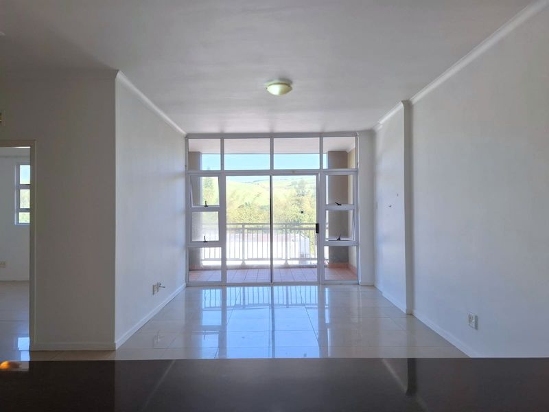 2 Bedroom Apartment for Sale in Westbrook Village - Photo 4