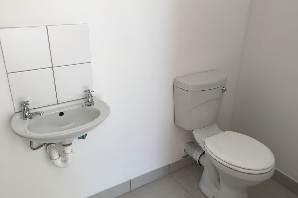 WALMER STUDIO / BACHELOR APARTMENT FOR RENT - Photo 4