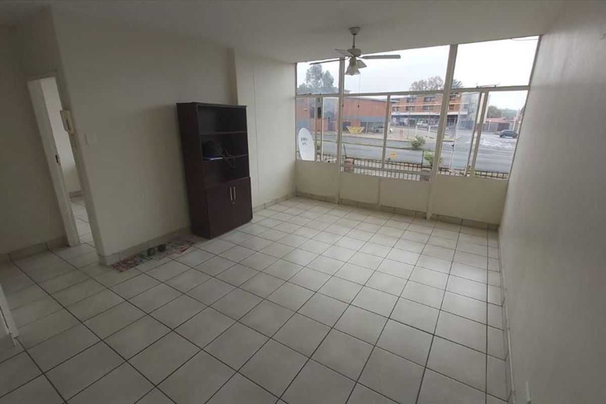 Spacious 1 Bedroom Apartment in Edleen - Photo 5