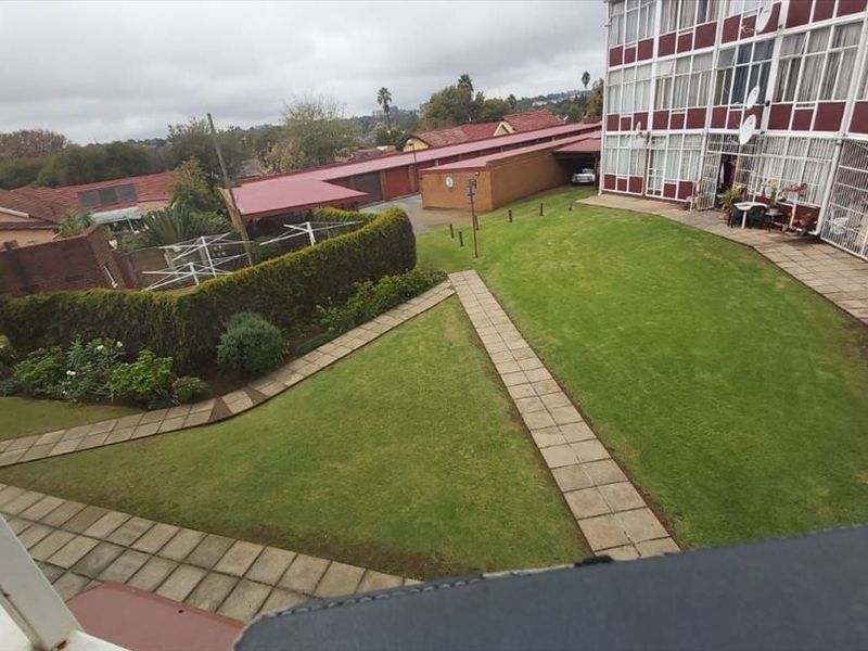 Spacious 1 Bedroom Apartment in Edleen - Photo 4