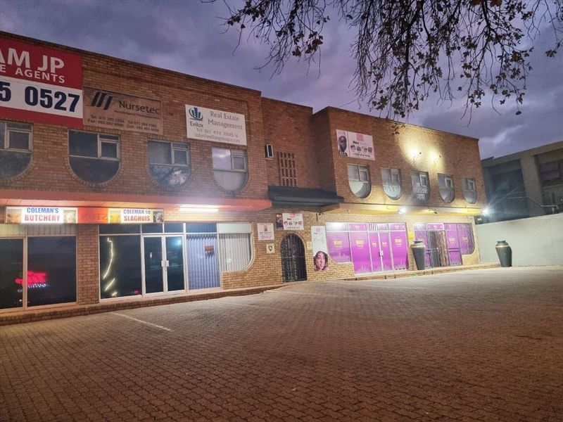 Commercial property for sale in a main rd in Glen Marais - Photo 3