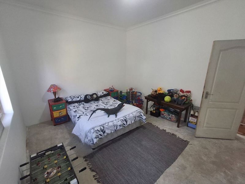 4 Bedroom House For sale In Warwick Benoni with Granny Flat - Photo 5