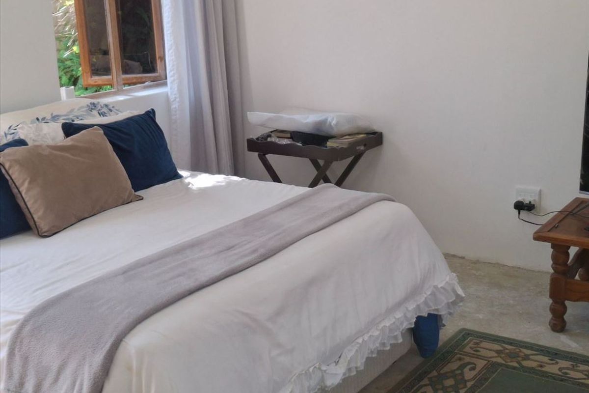 4 Bedroom House For sale In Warwick Benoni with Granny Flat - Photo 3