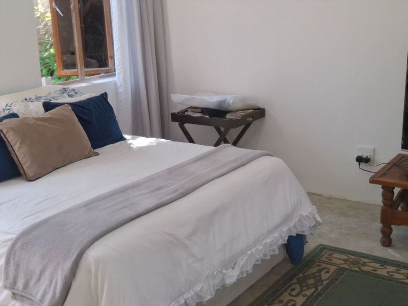 4 Bedroom House For sale In Warwick Benoni with Granny Flat - Photo 3