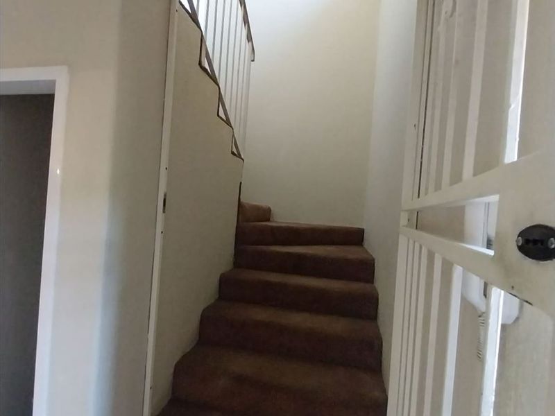 2 Bedroom duplex townhouse for sale in Birchleigh - Photo 9